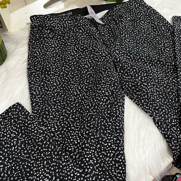 NEW Ann Taylor Modern Fit Straight Leg Slim Fit Mod Dot Black Jeans 2P NWT - Picture 10 of 16